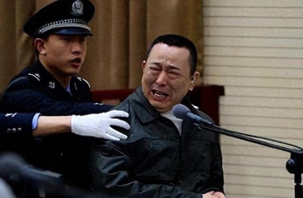 宝钜证券 国家出手5位首富被抓! 有些已入外籍, 原因曝光, 没一个值得同情